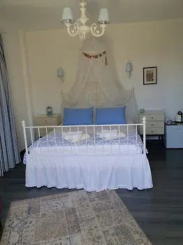Kabuk Ev Gazde/Camere de închiriat *